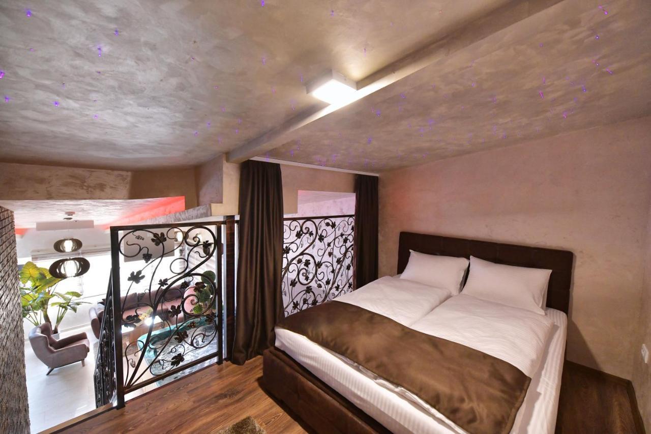 Garnet Hotel & Event Centar รูมา ภายนอก รูปภาพ