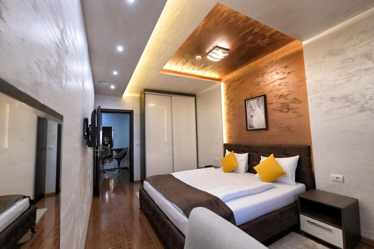Garnet Hotel & Event Centar รูมา ภายนอก รูปภาพ