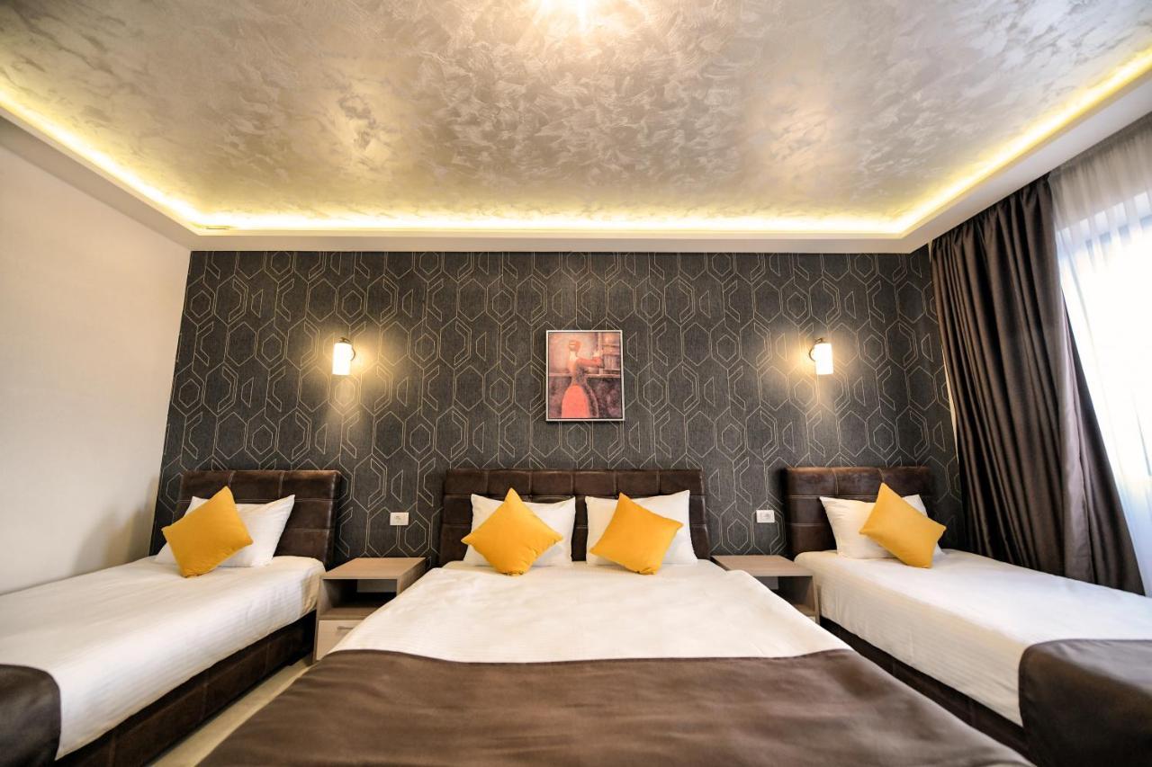 Garnet Hotel & Event Centar รูมา ภายนอก รูปภาพ